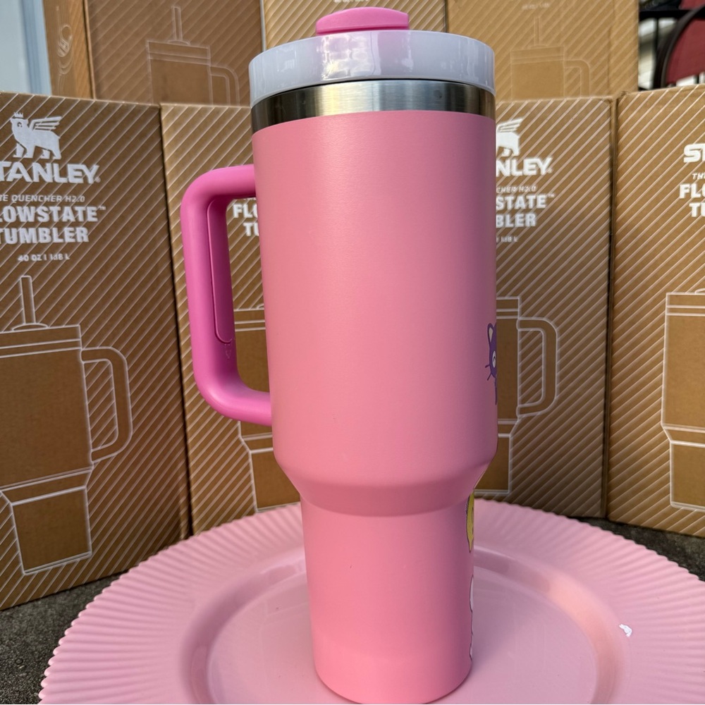 Stanley Hello Kitty and Friends Pink 40 oz Tumbler - Picture 5 of 5